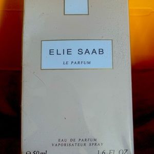 Ellie Saab 1.7 fl Oz Le Parfum